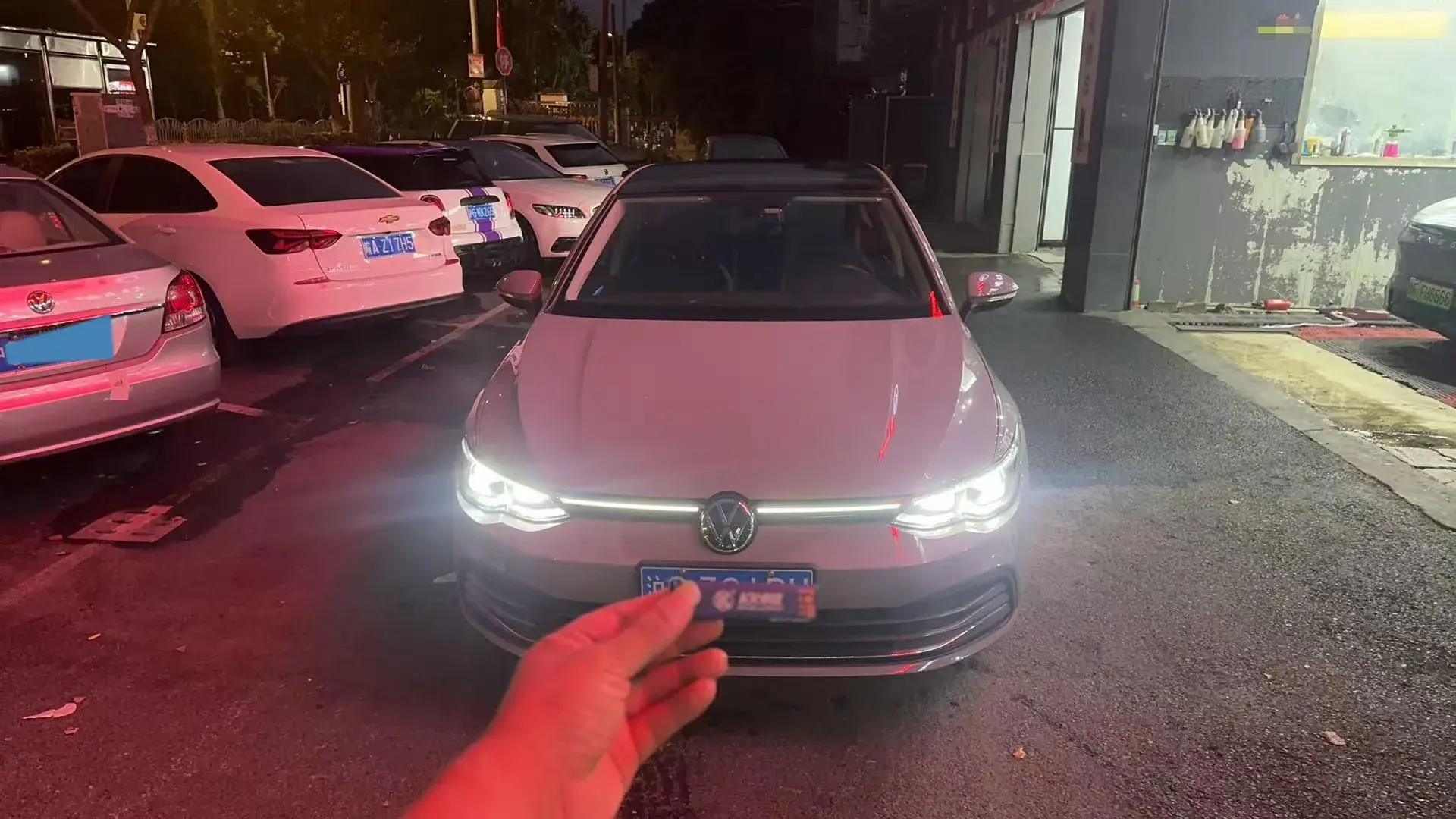 2021 VOLKSWAGEN GOLF thumbnail 2