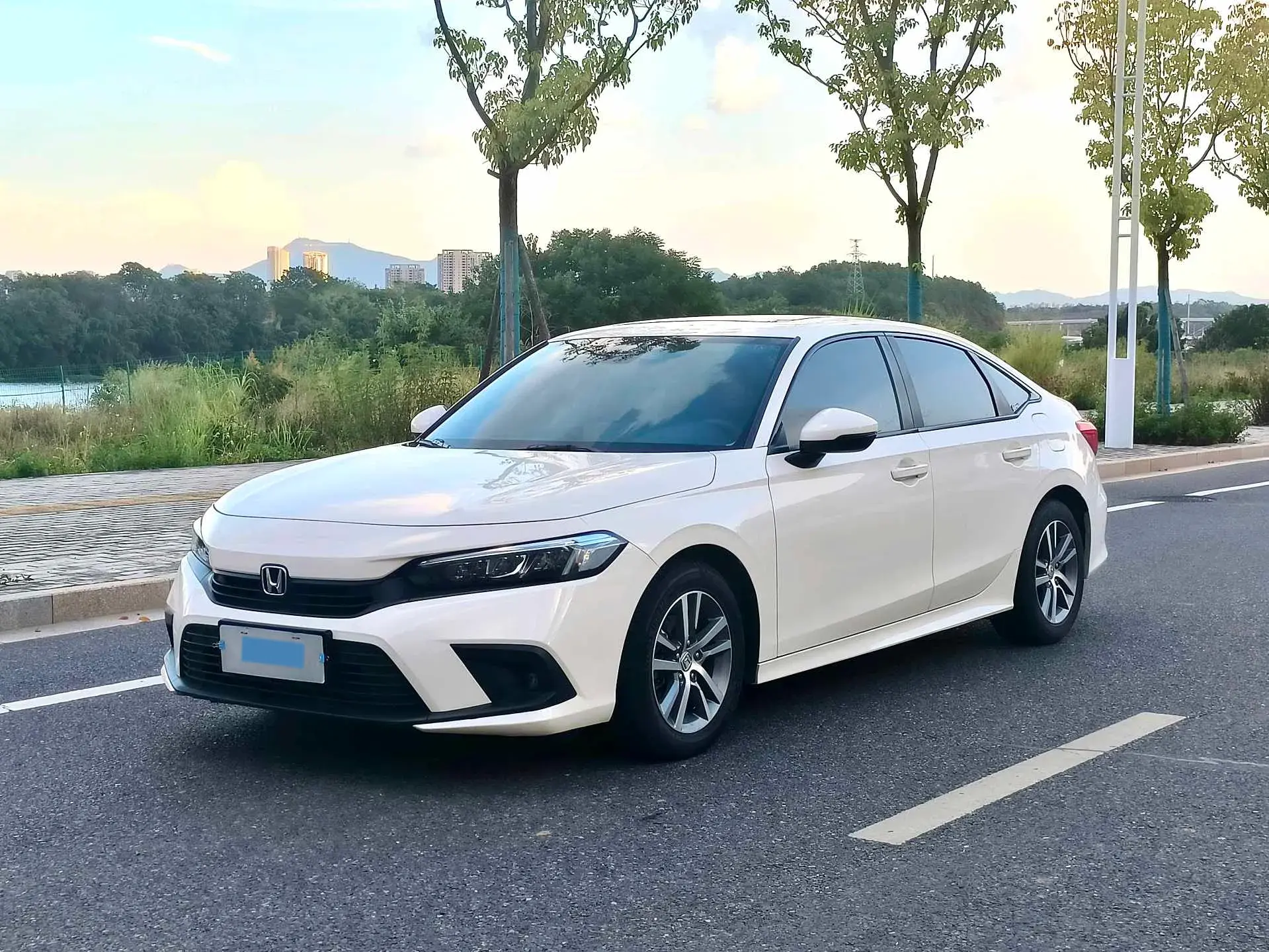 2022 HONDA CIVIC view 1