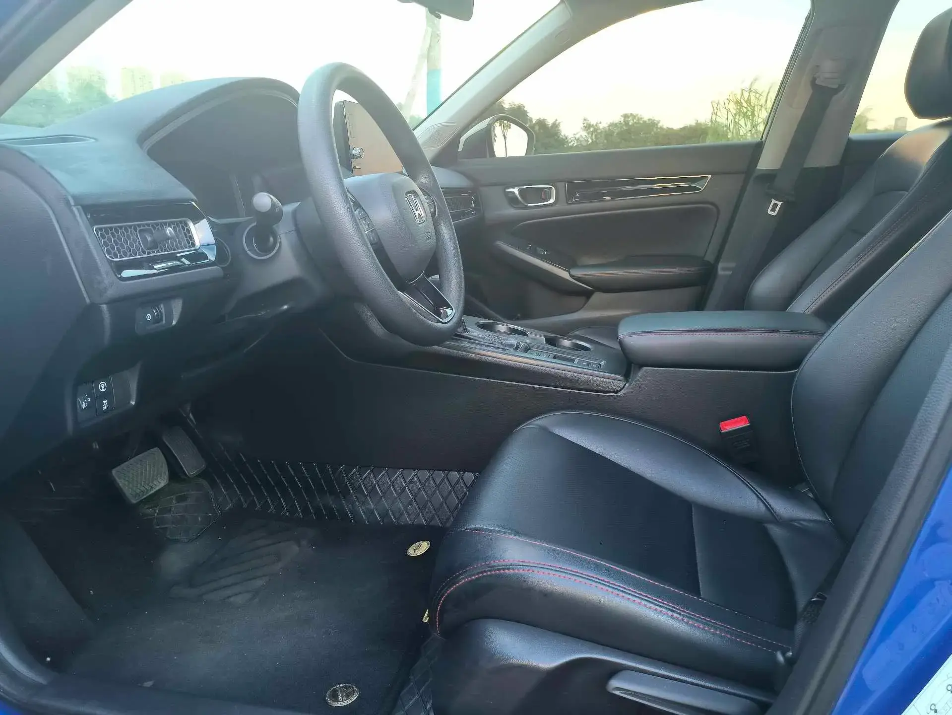 2022 HONDA CIVIC thumbnail 4