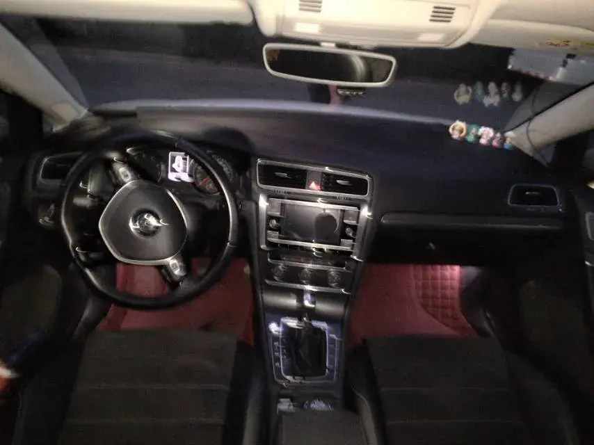 2018 VOLKSWAGEN GOLF thumbnail 3