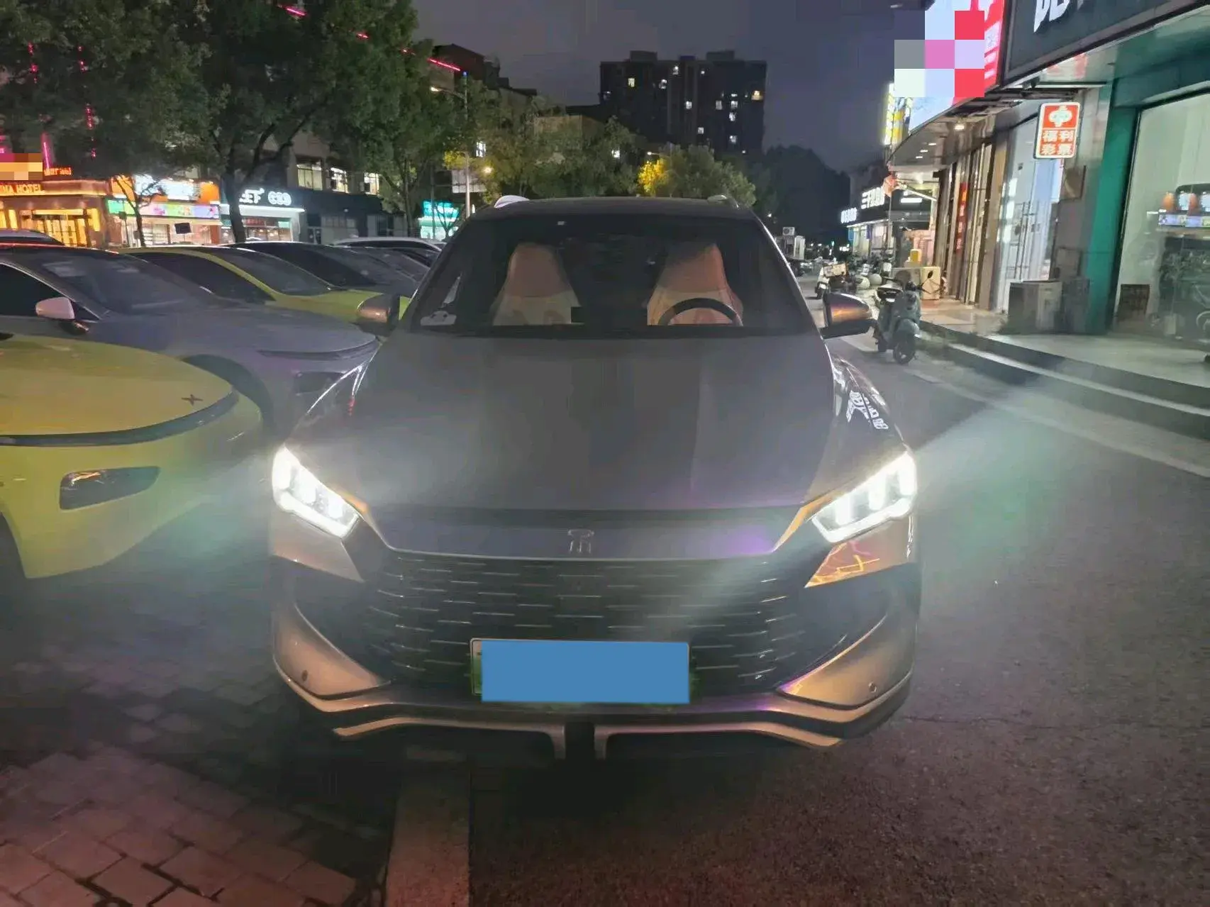 2023 BYD SONG thumbnail 3