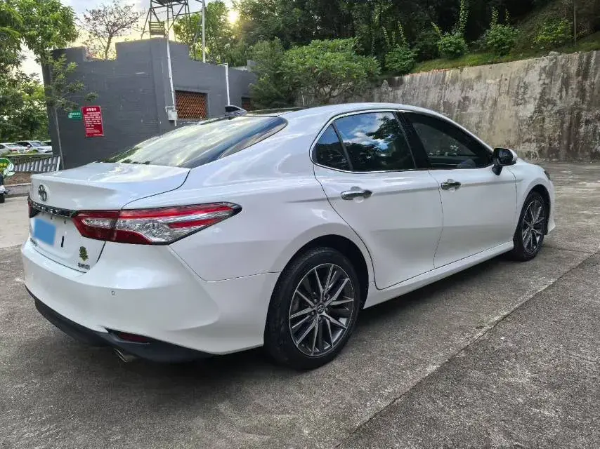 2021 TOYOTA CAMRY thumbnail 4
