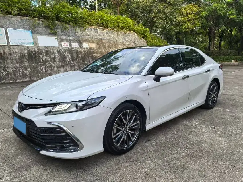 2021 TOYOTA CAMRY view 1