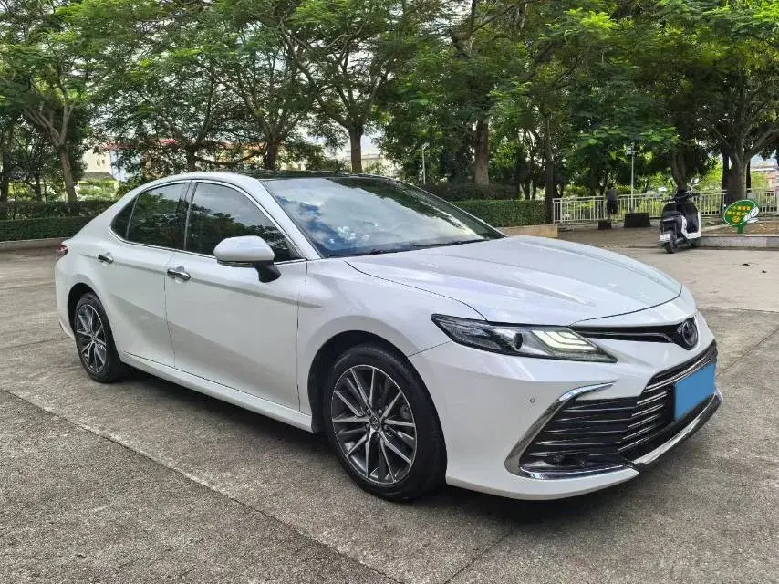 2021 TOYOTA CAMRY thumbnail 3