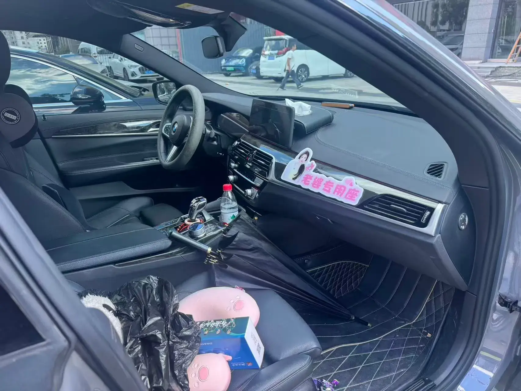 2021 BMW 6 thumbnail 3