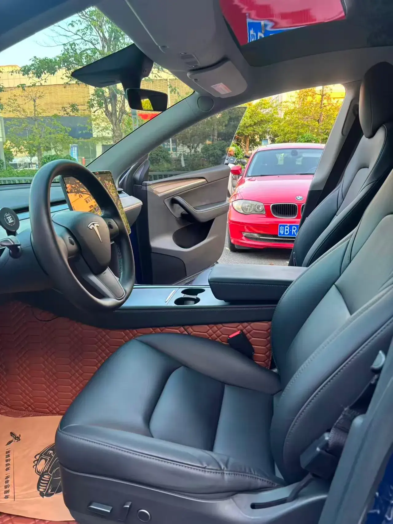 2022 TESLA MODEL thumbnail 4