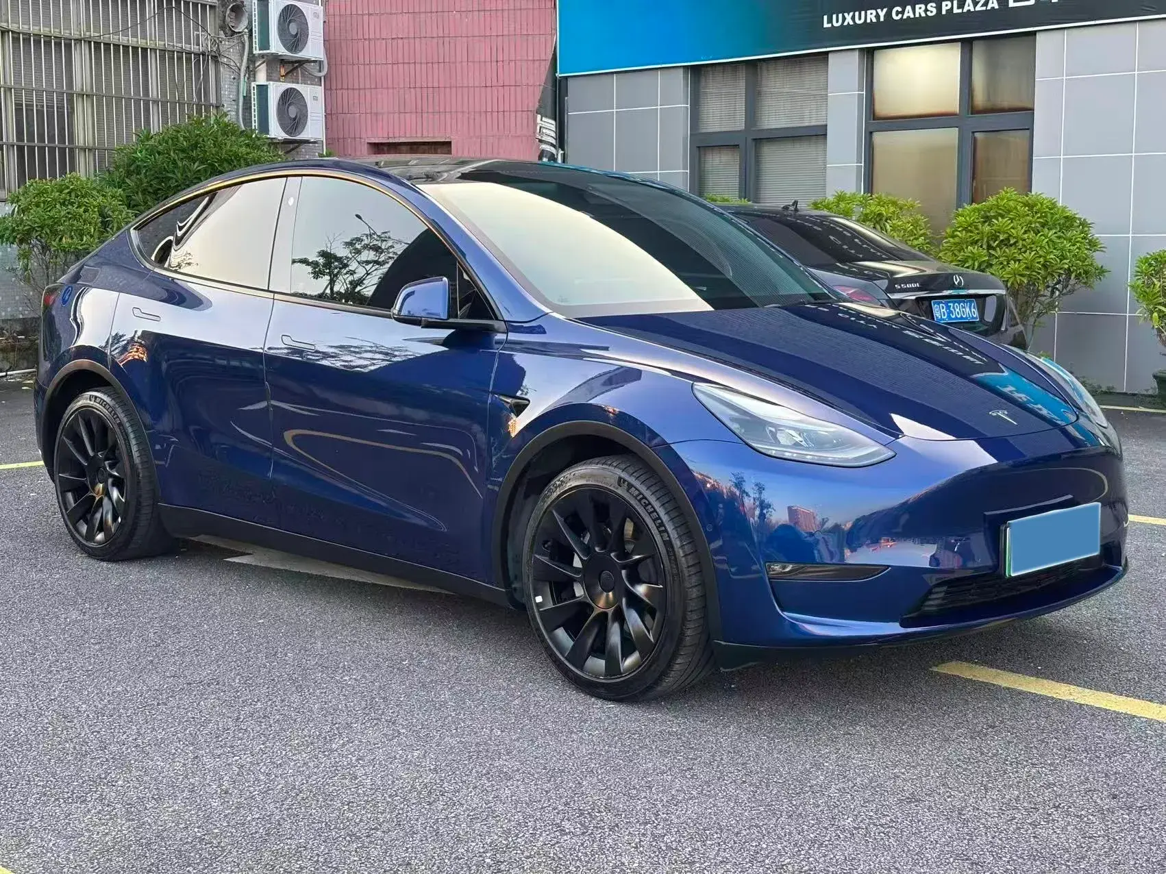 2022 TESLA MODEL thumbnail 3