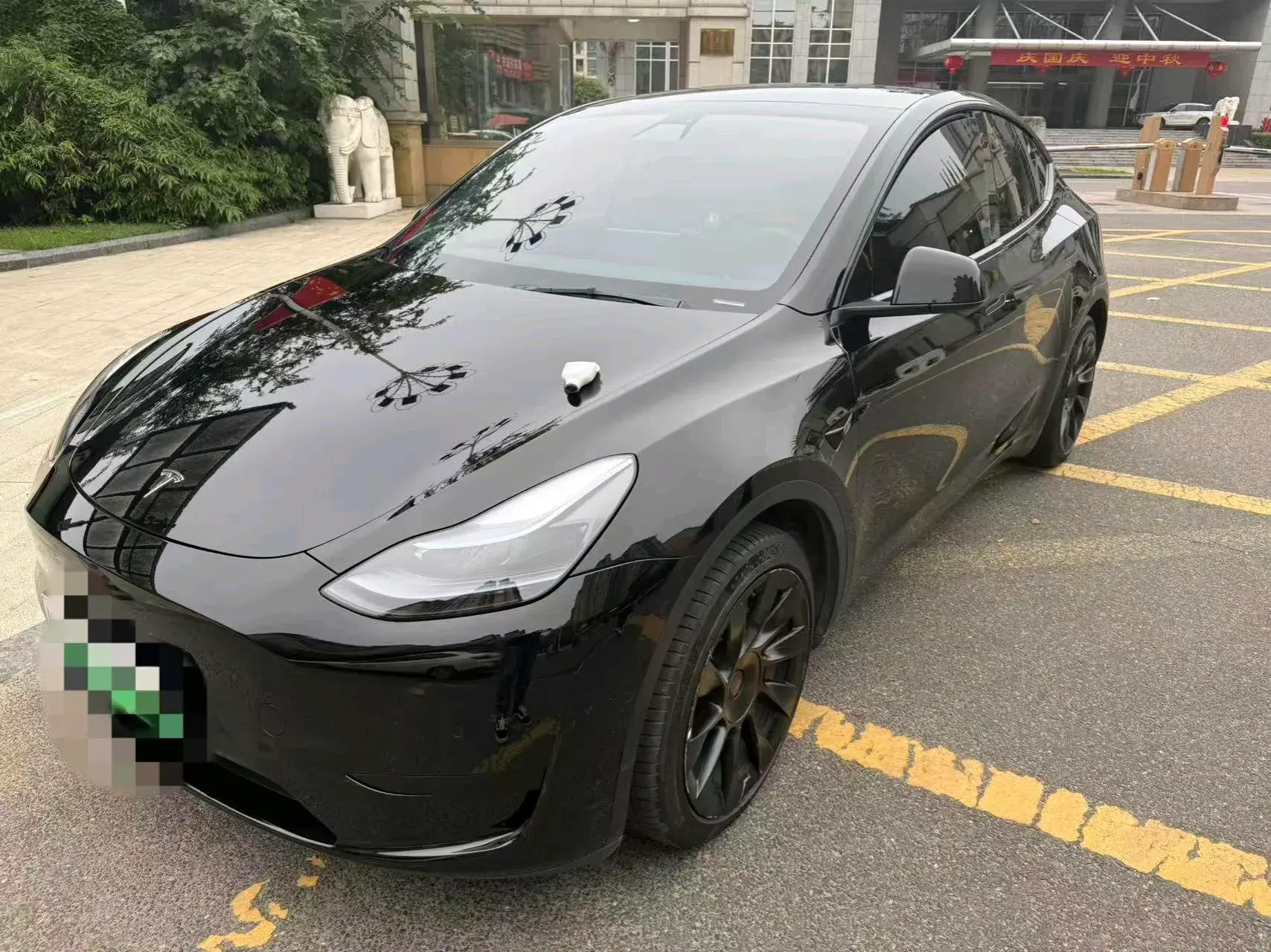 2022 TESLA MODEL view 1