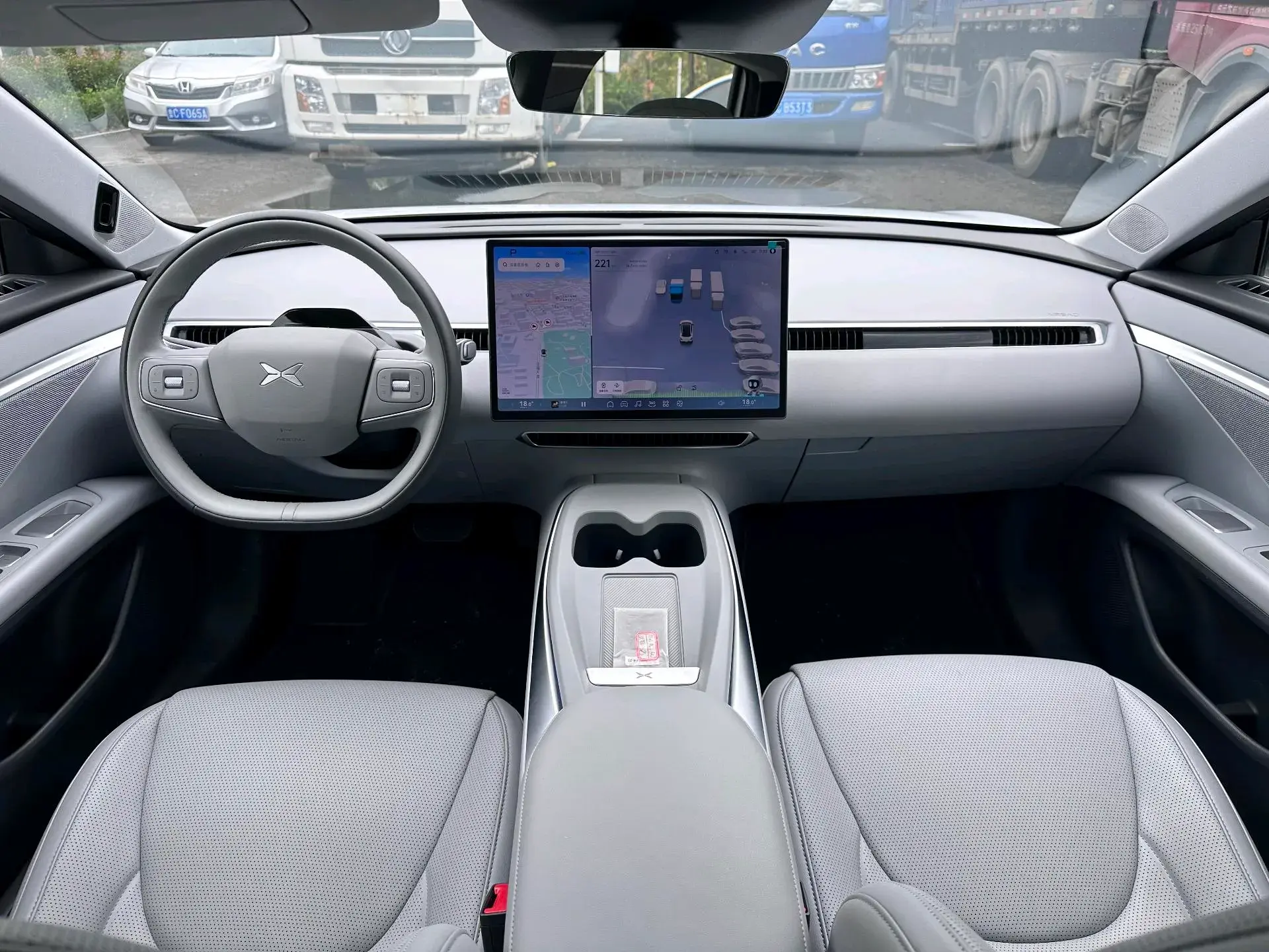 2025 XPENG MONA thumbnail 3