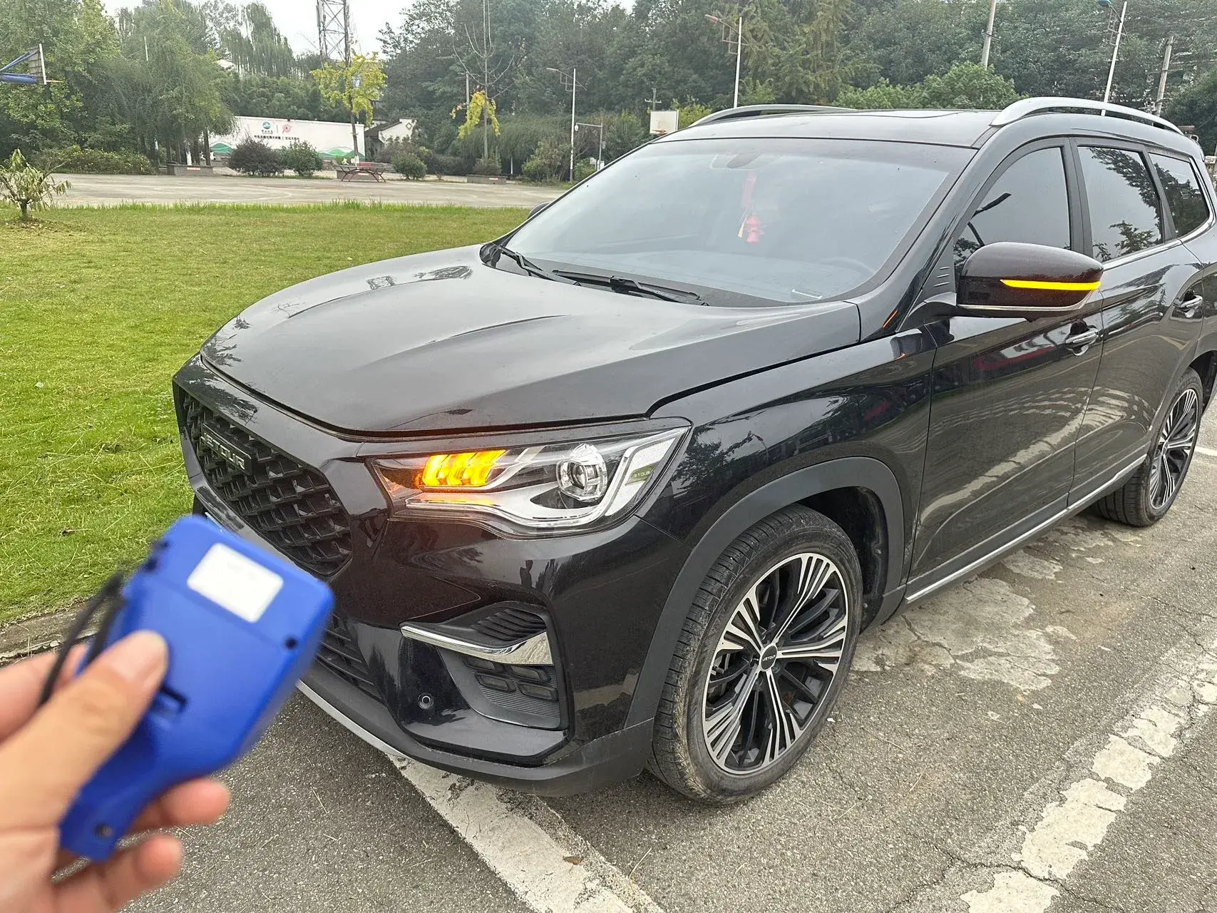 2021 JETOUR X90 view 1