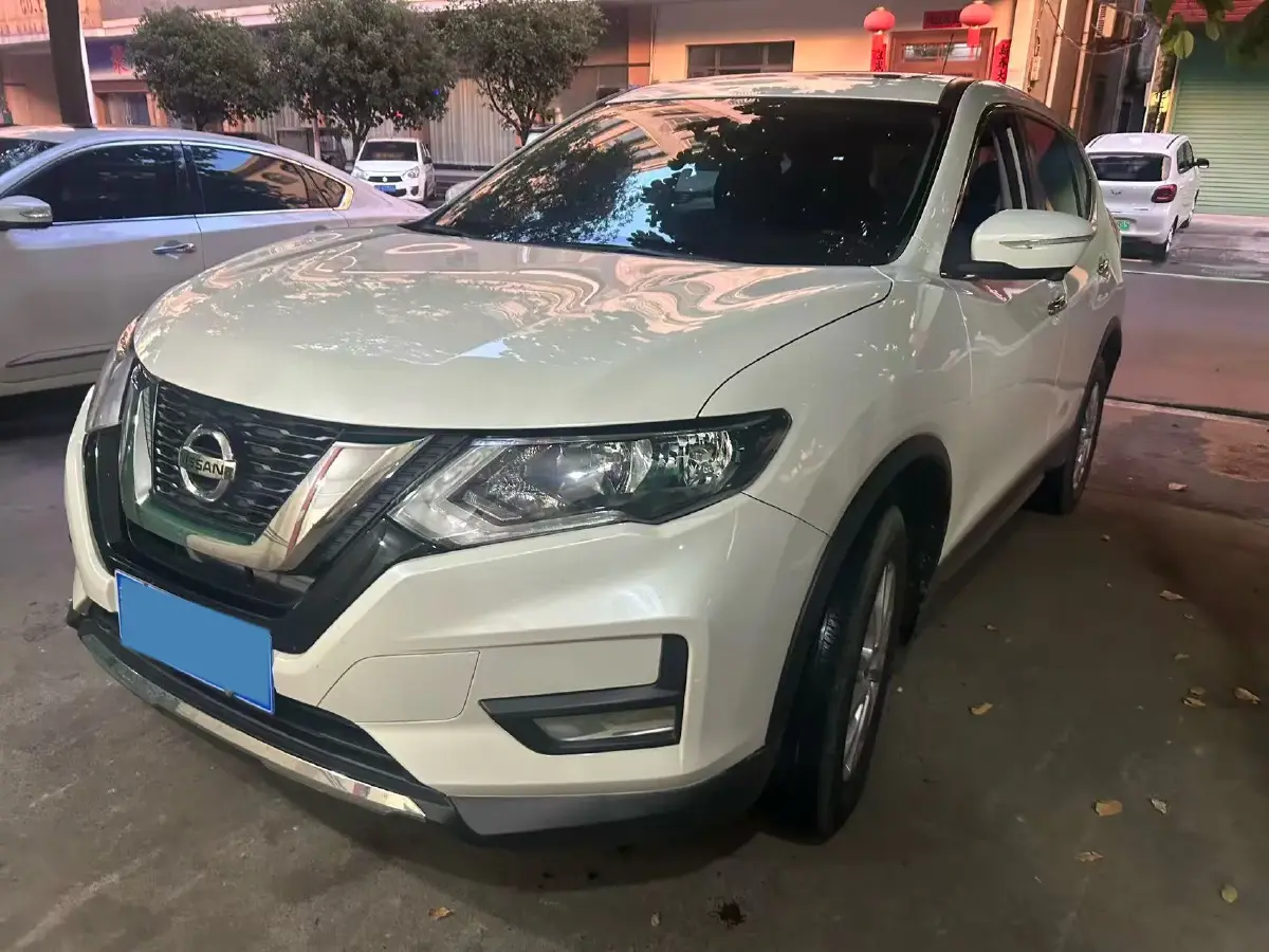 2021 Nissan X-Trail 2.0L 151HP L4 CVT