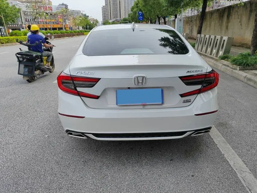 2022 HONDA ACCORD thumbnail 3