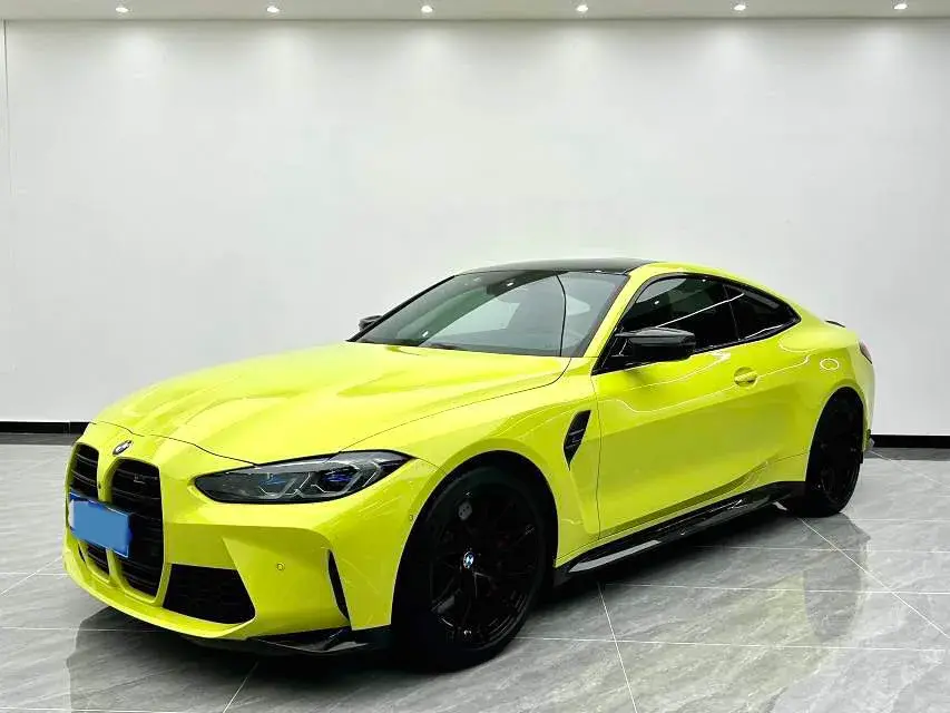 2021 BMW M4 view 1
