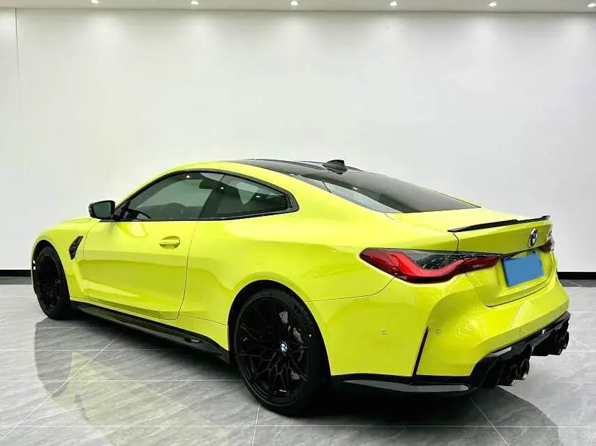 2021 BMW M4 thumbnail 4