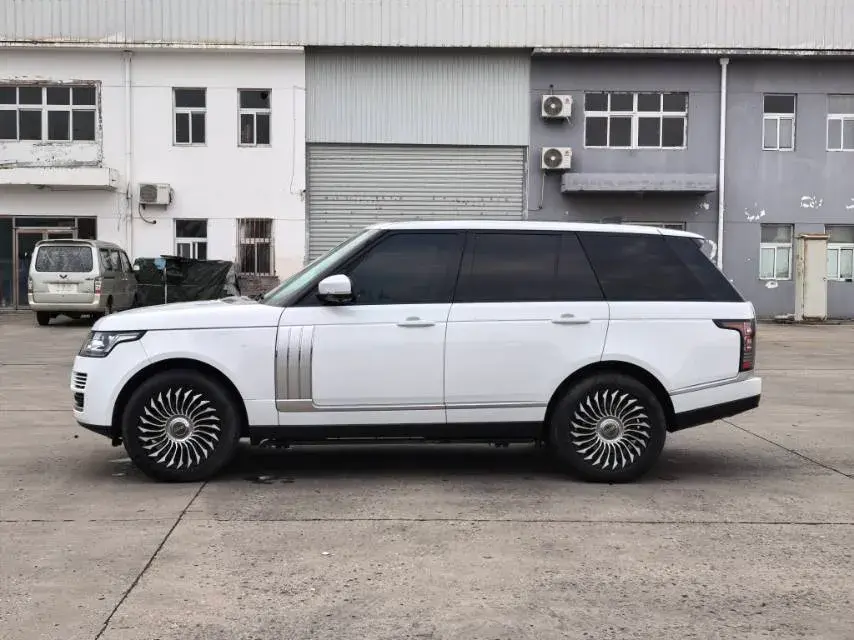 2017 LAND ROVER thumbnail 2