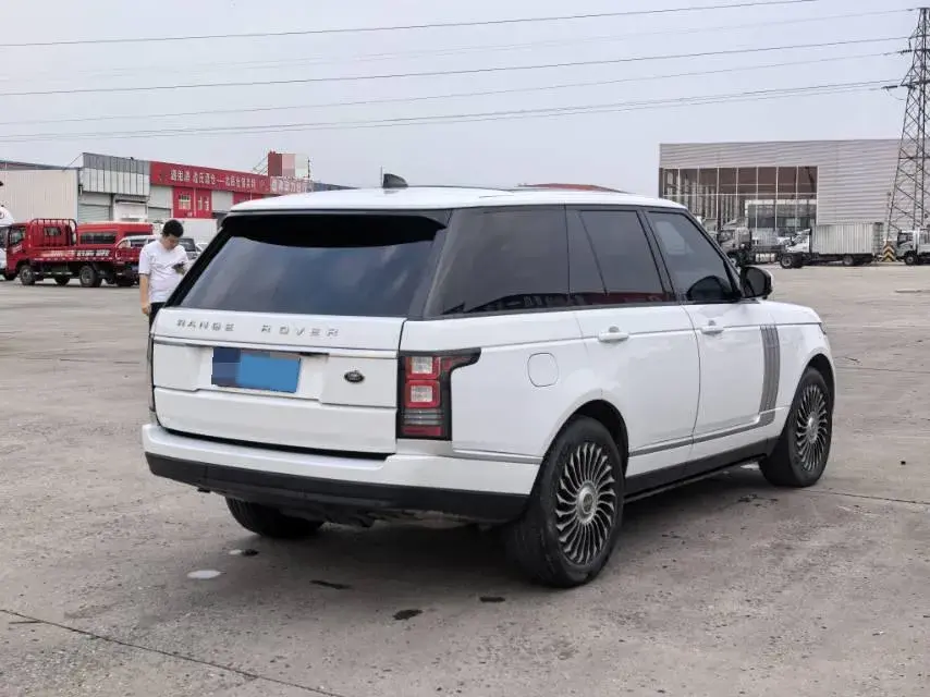 2017 LAND ROVER thumbnail 3