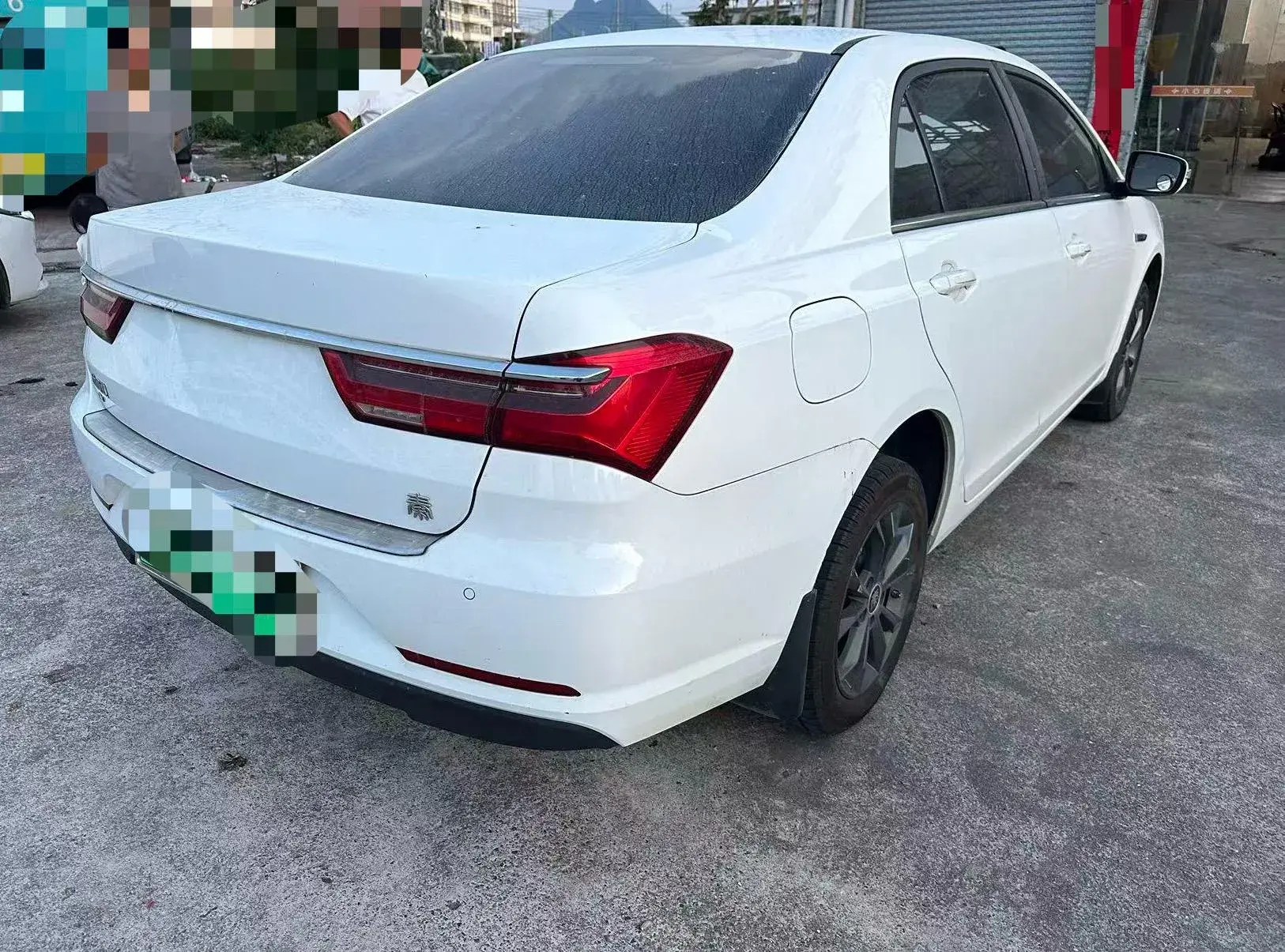 2021 BYD QIN thumbnail 3