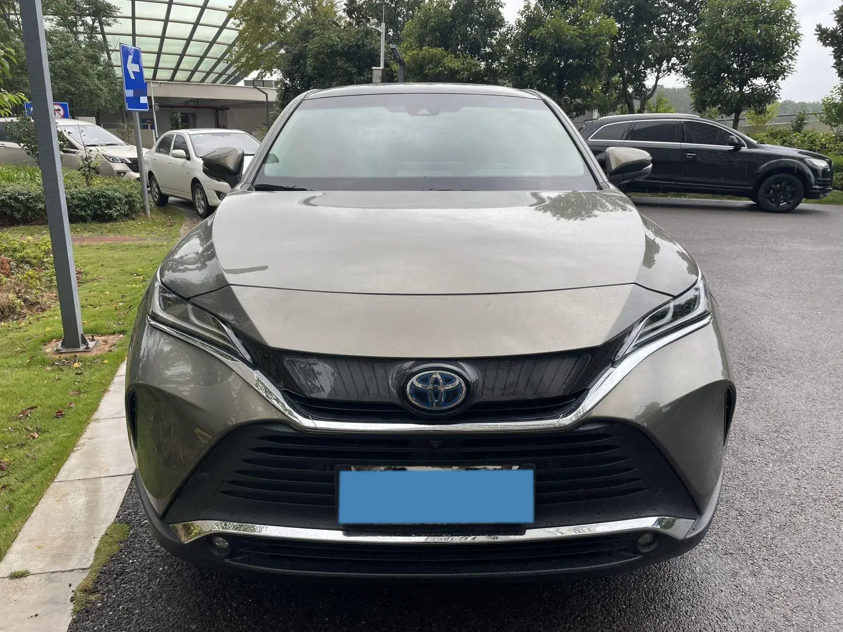 2022 TOYOTA HARRIER thumbnail 3