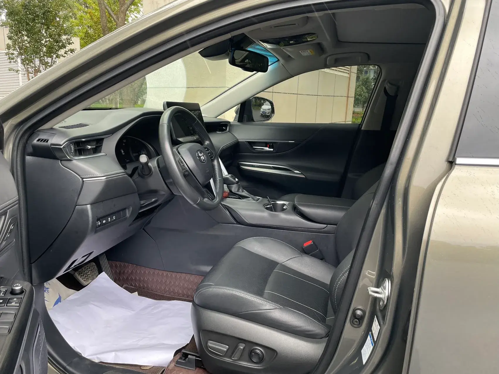 2022 TOYOTA HARRIER thumbnail 4