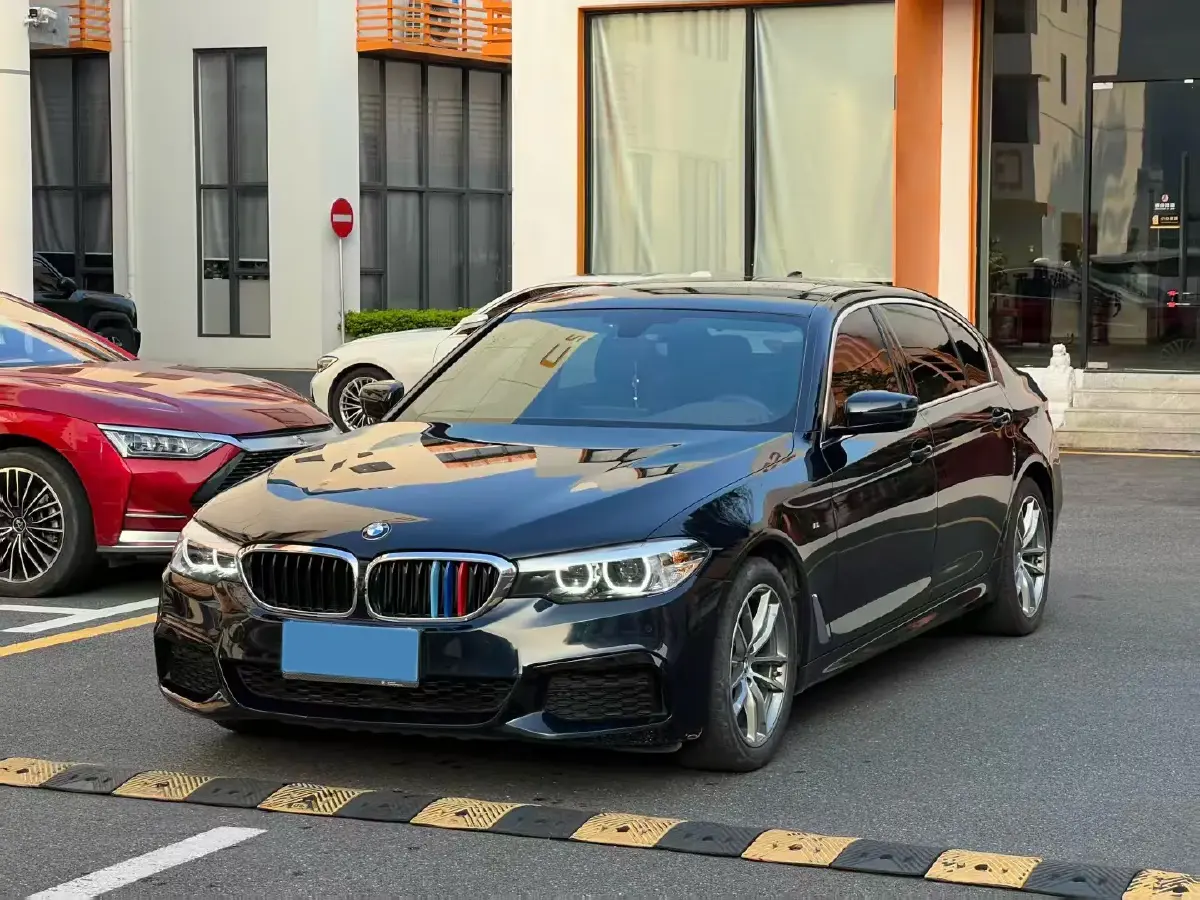 2020 BMW 5 Series 2.0T 184HP L4 8AT