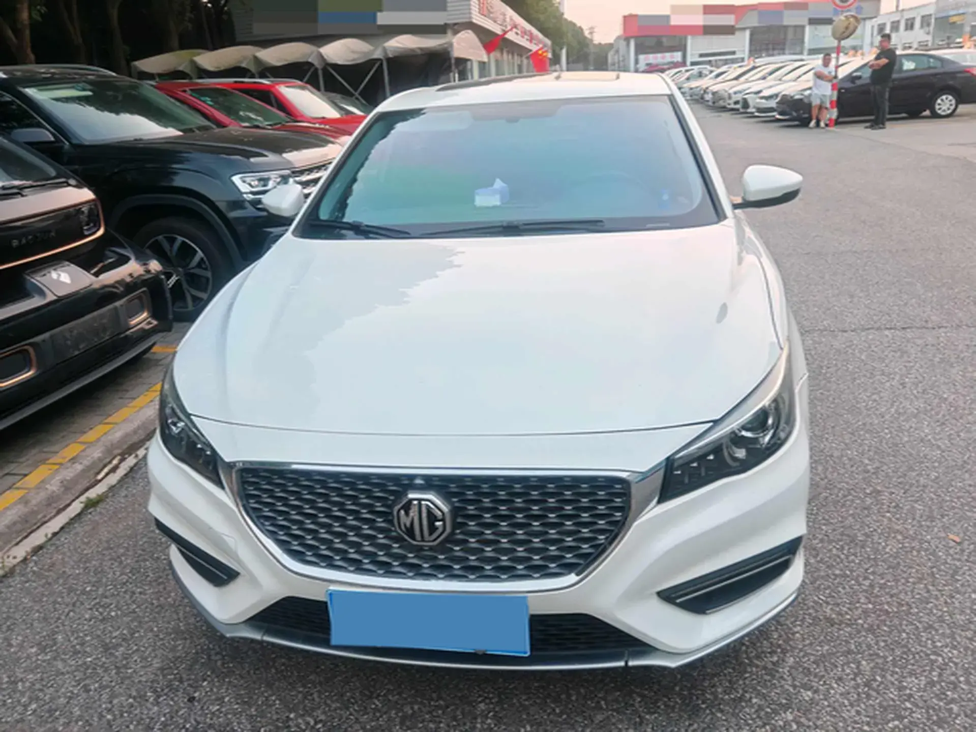 2017 MG MG6 thumbnail 2