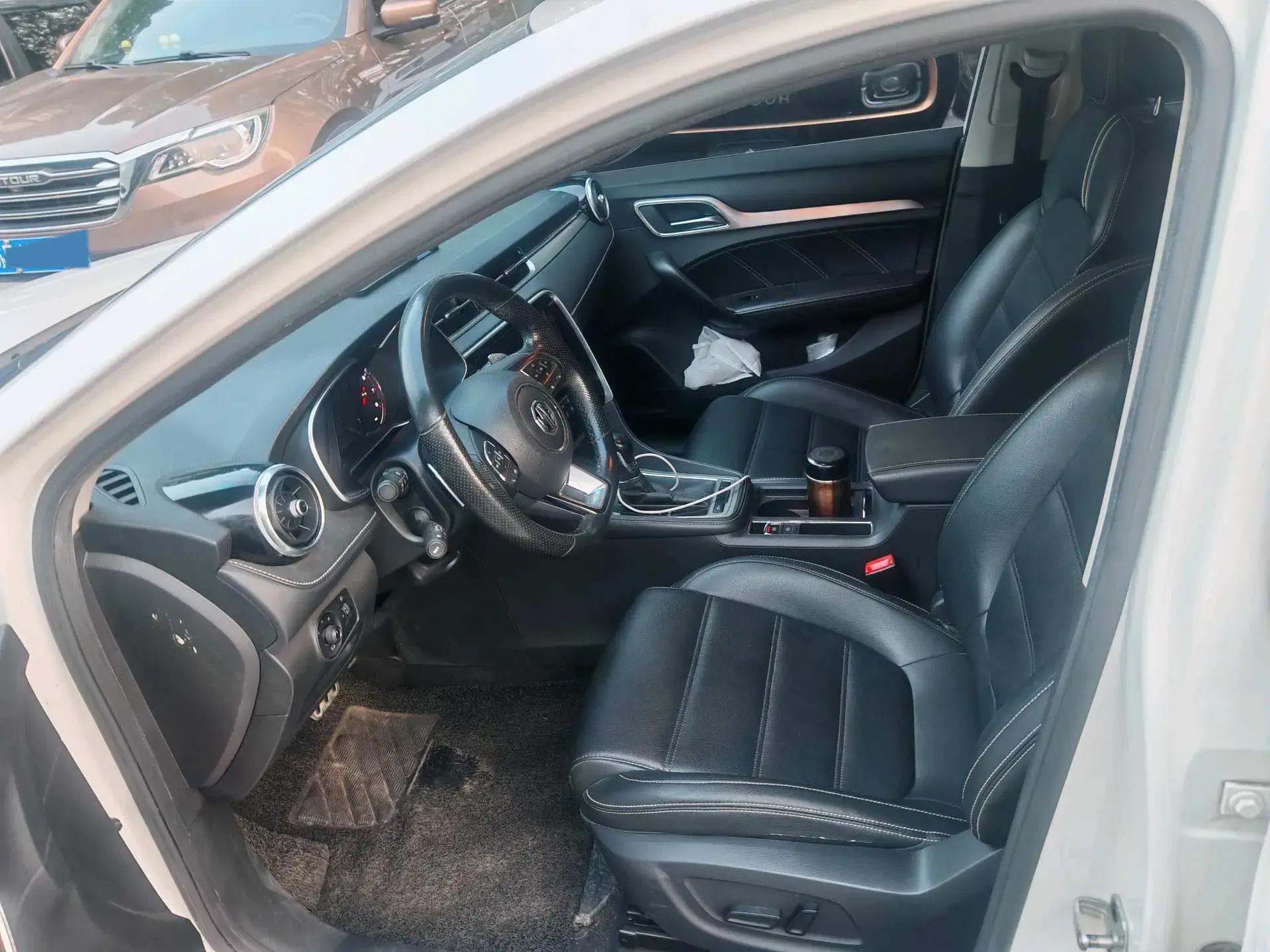 2017 MG MG6 thumbnail 3