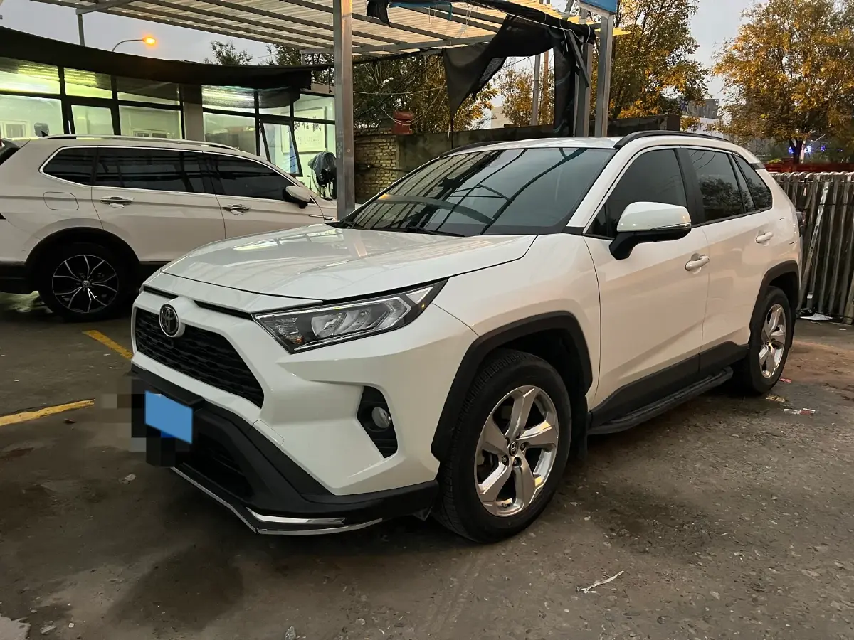 2020 Toyota RAV4 2.0L 171HP L4 CVT