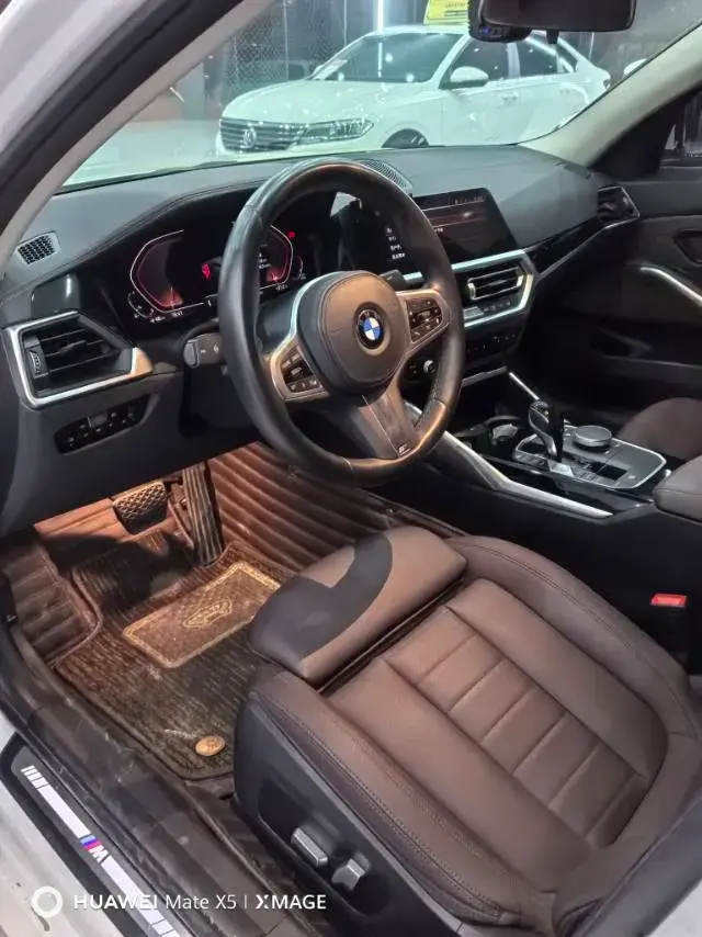 2021 BMW 3 thumbnail 4