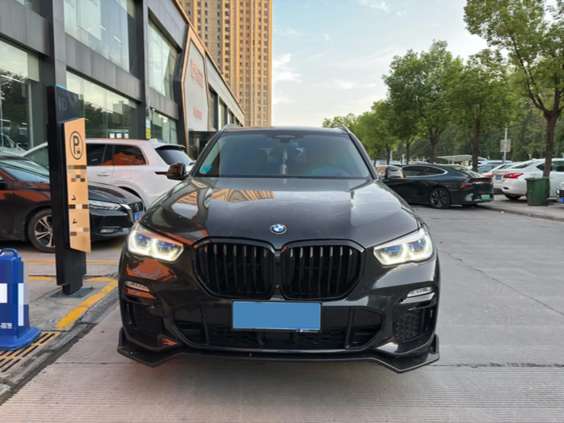 2021 BMW X5 thumbnail 2