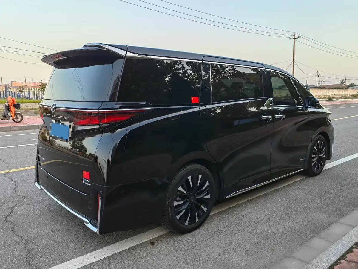 2024 Toyota Vellfire 2.5L 190HP L4 E-CVT Hybrid,autocango,china used car exporter,china ev exporter,chinese used car exporter,chinese used ev exporter