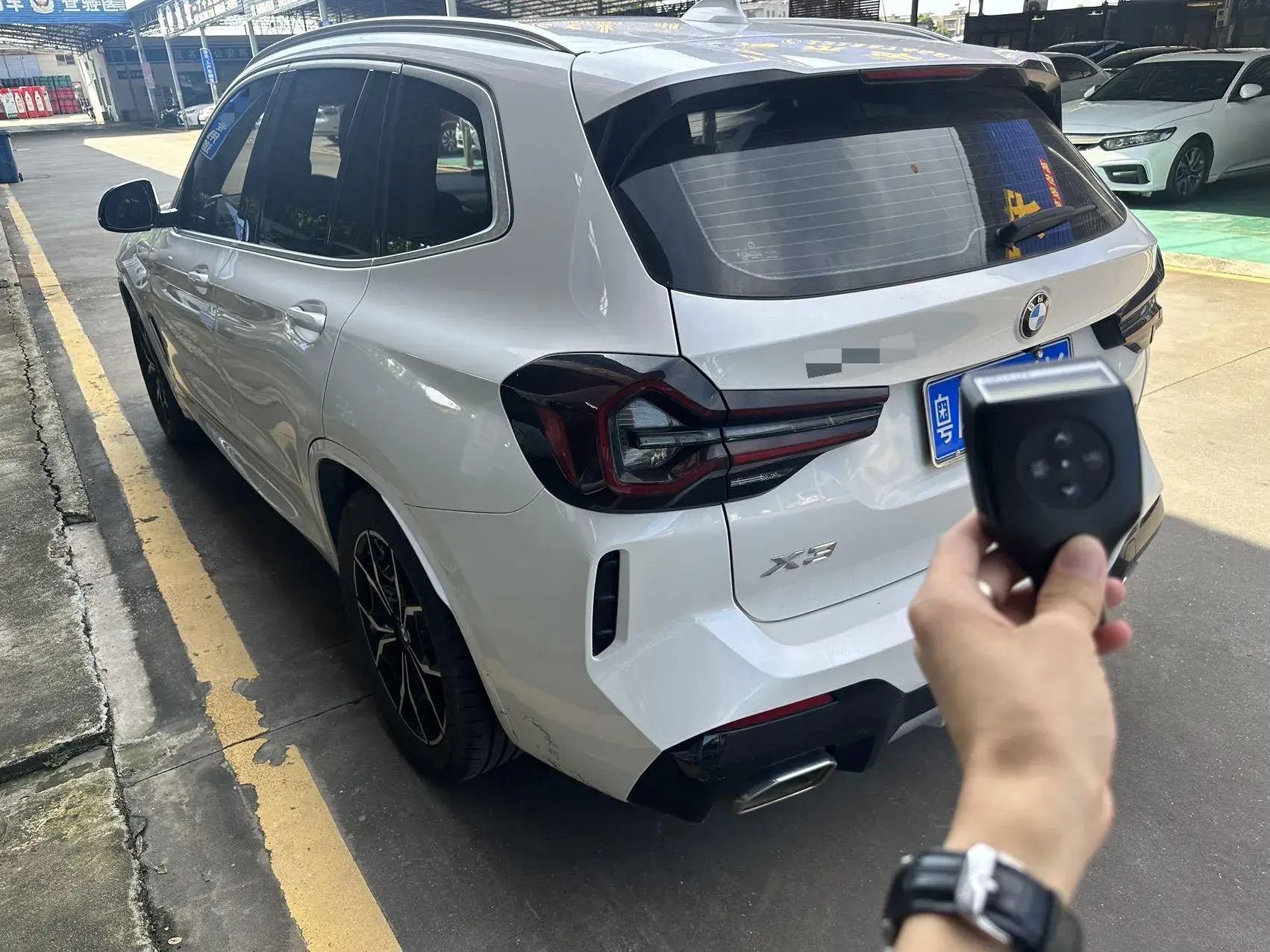 2022 BMW X3 thumbnail 2