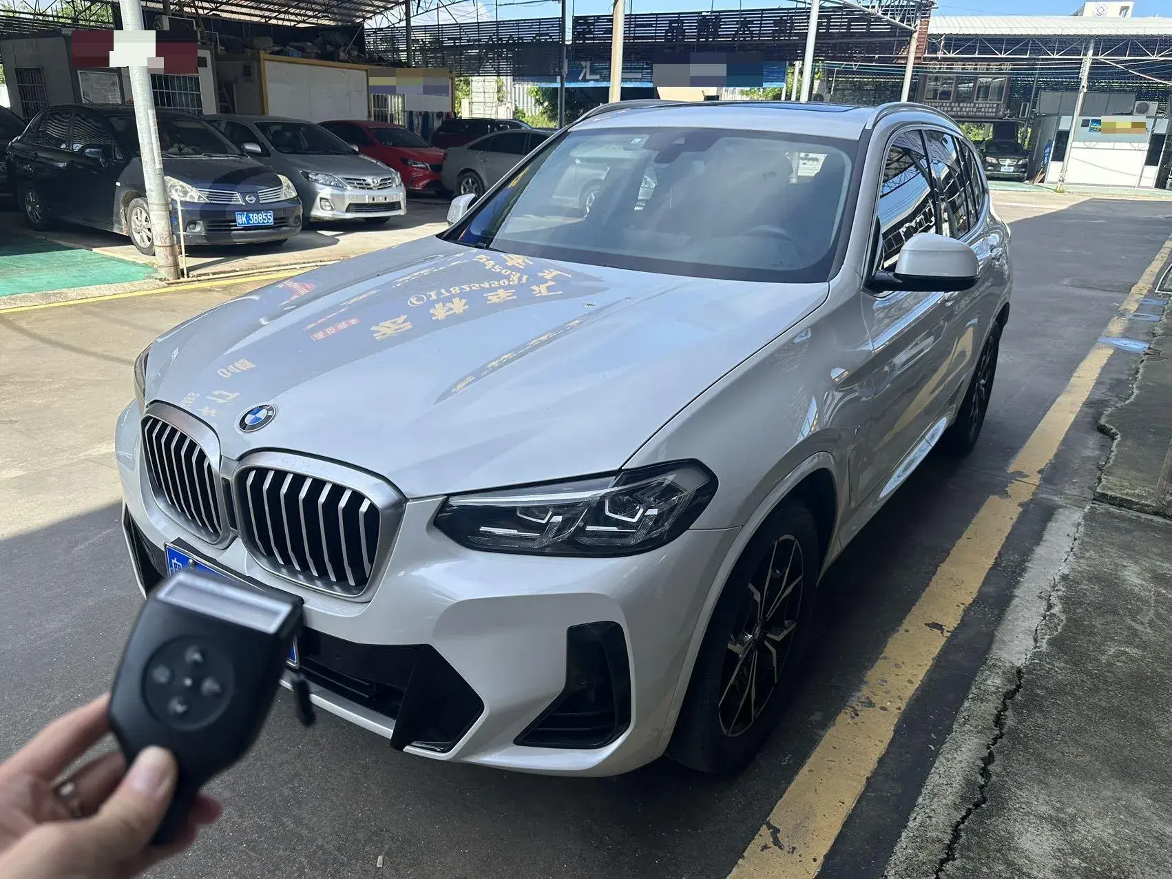 2022 BMW X3 view 1