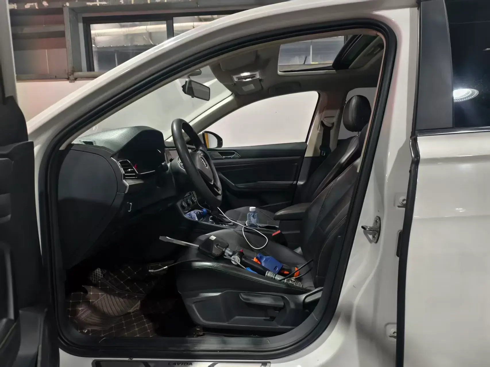 2019 VOLKSWAGEN LAVIDA thumbnail 2