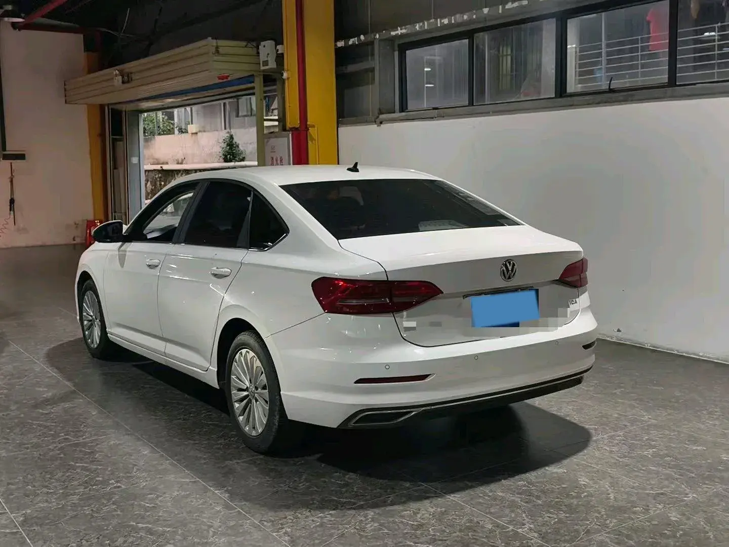 2019 VOLKSWAGEN LAVIDA thumbnail 4