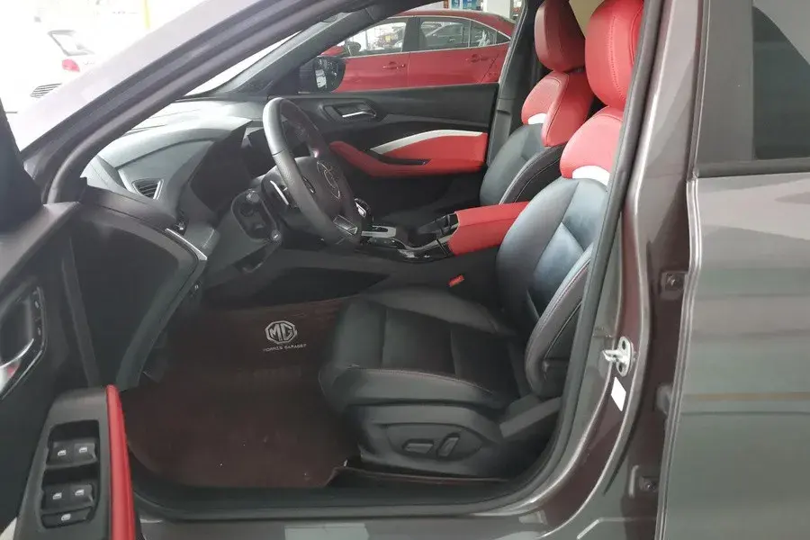 2021 MG 5 thumbnail 4