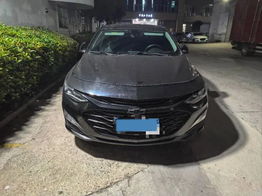 2021 CHEVROLET MALIBU thumbnail 2