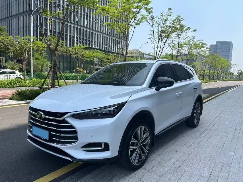 2018 BYD TANG view 1