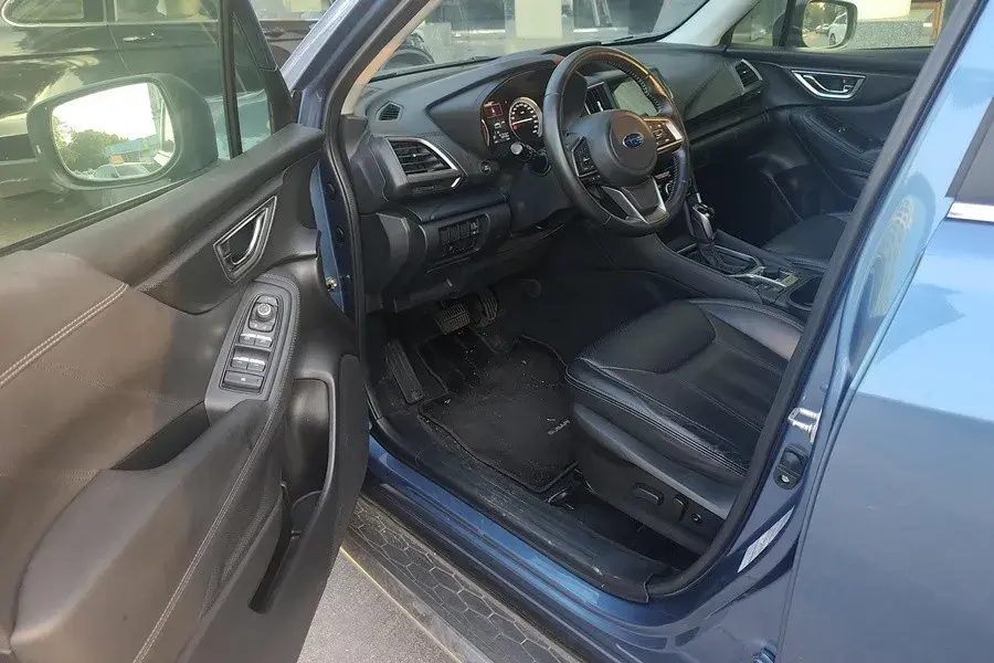 2021 SUBARU FORESTER thumbnail 4