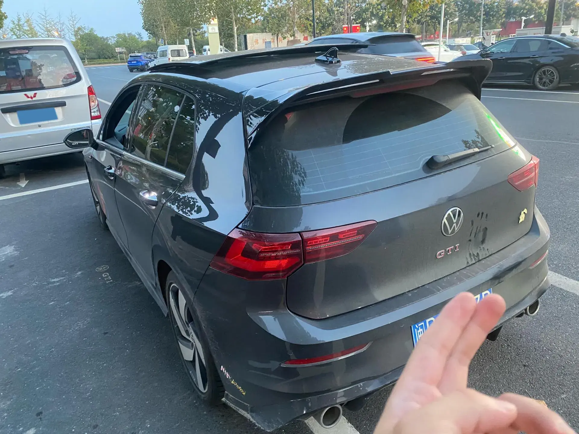 2023 VOLKSWAGEN GOLFGTI thumbnail 2