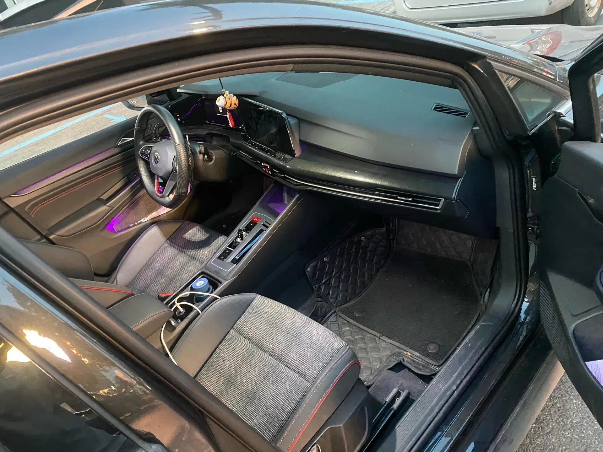 2023 VOLKSWAGEN GOLFGTI thumbnail 4