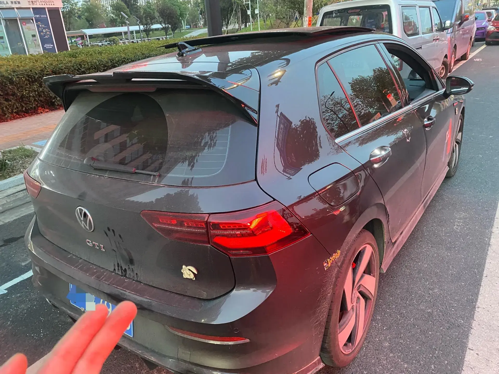 2023 VOLKSWAGEN GOLFGTI thumbnail 3