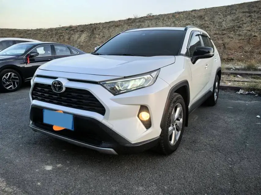 2021 Toyota RAV4 2.0L 171HP L4 CVT