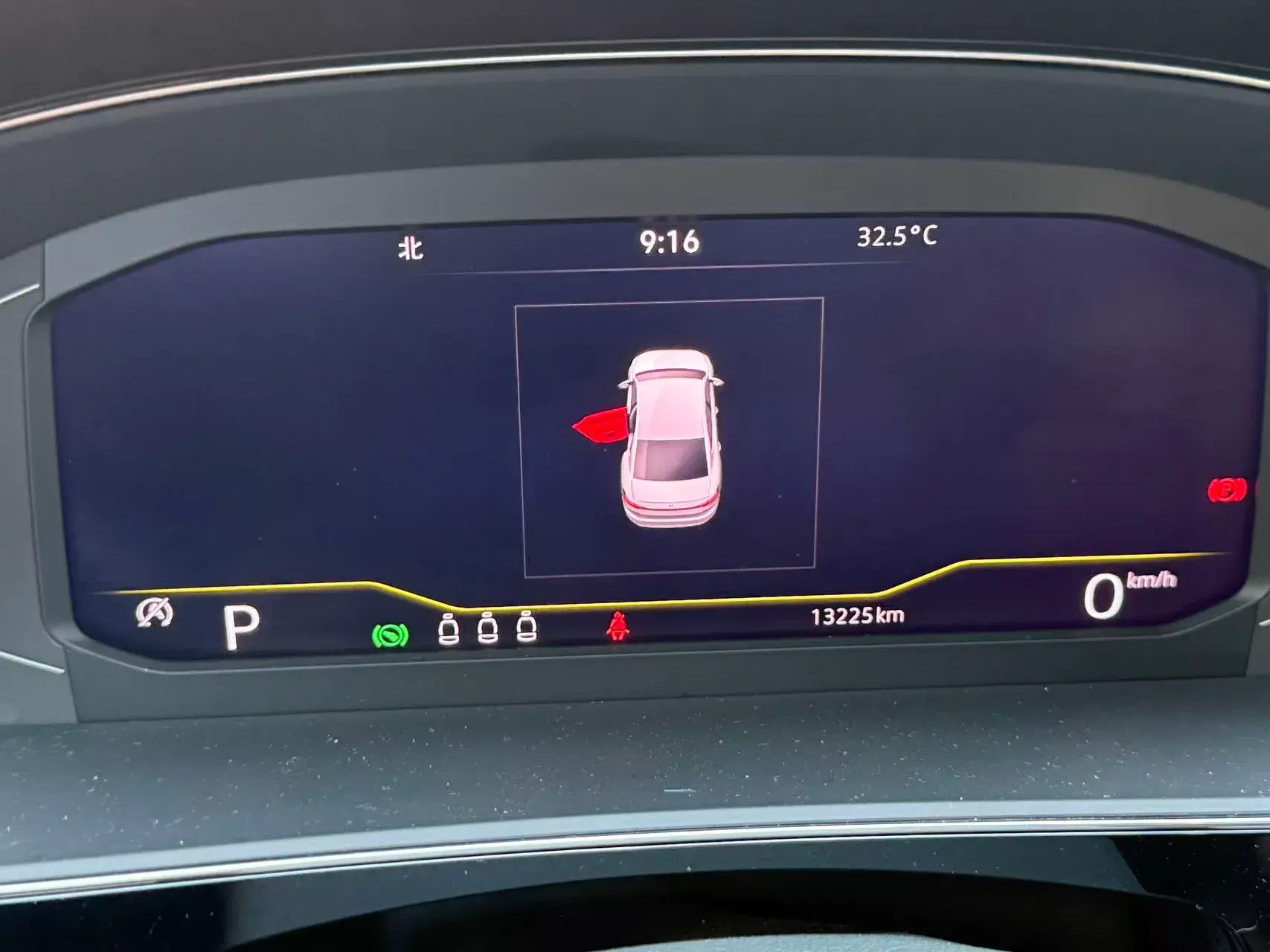 2022 VOLKSWAGEN PASSAT thumbnail 3