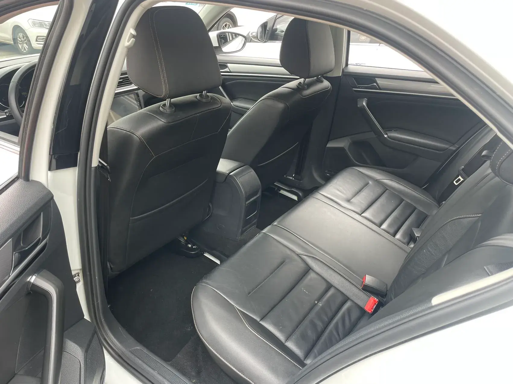 2018 VOLKSWAGEN BORA thumbnail 4