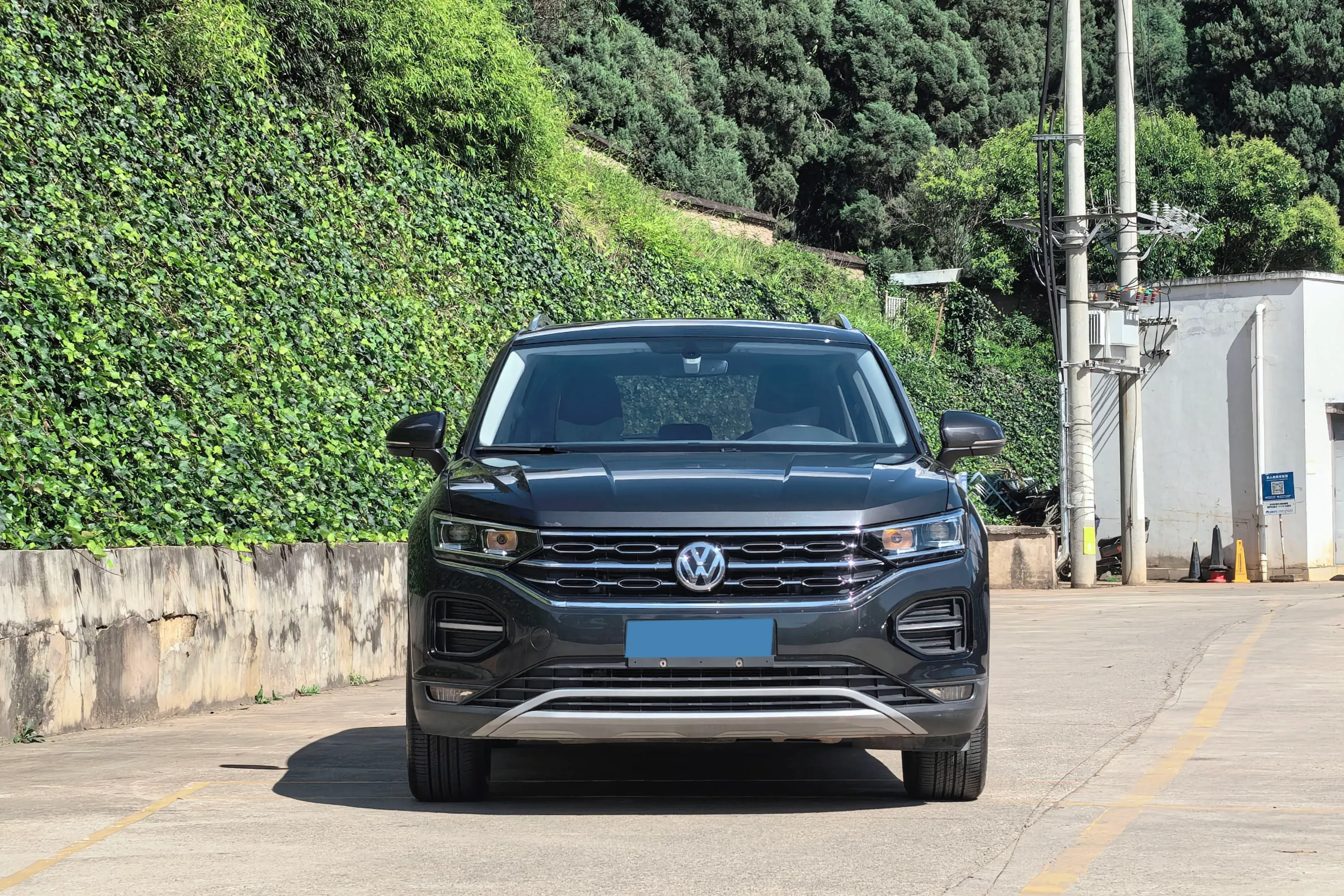 2022 VOLKSWAGEN TAYRON thumbnail 2