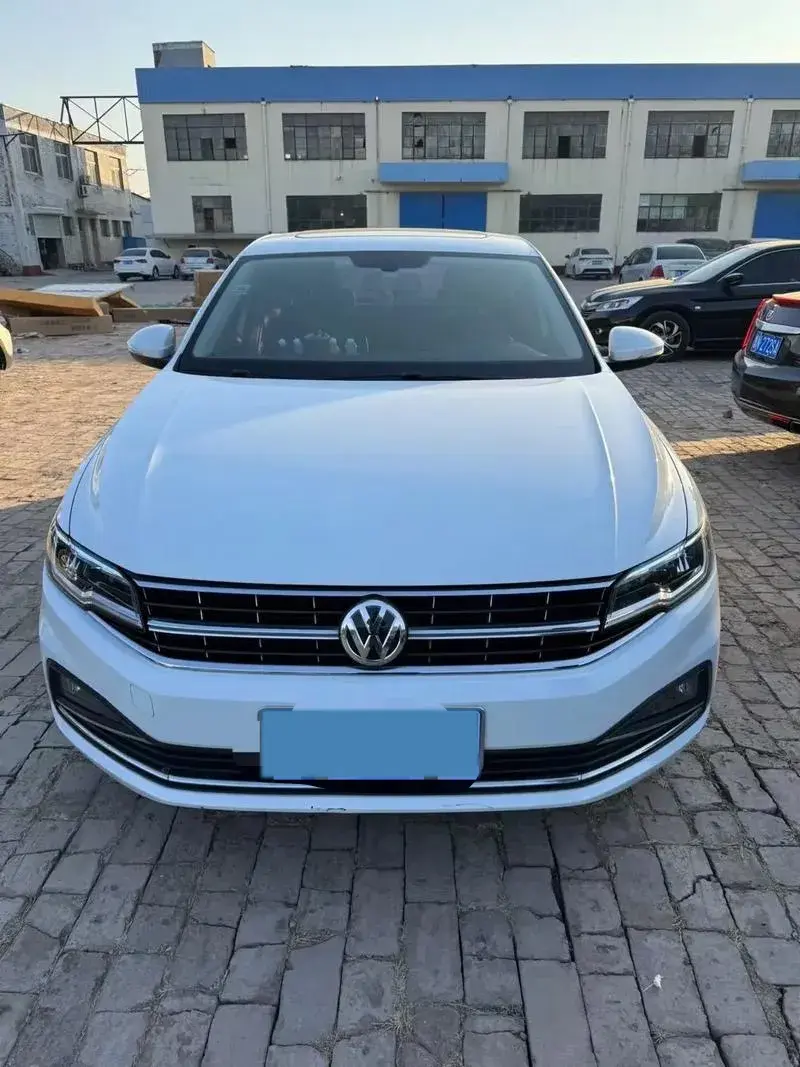 2019 VOLKSWAGEN BORA thumbnail 2