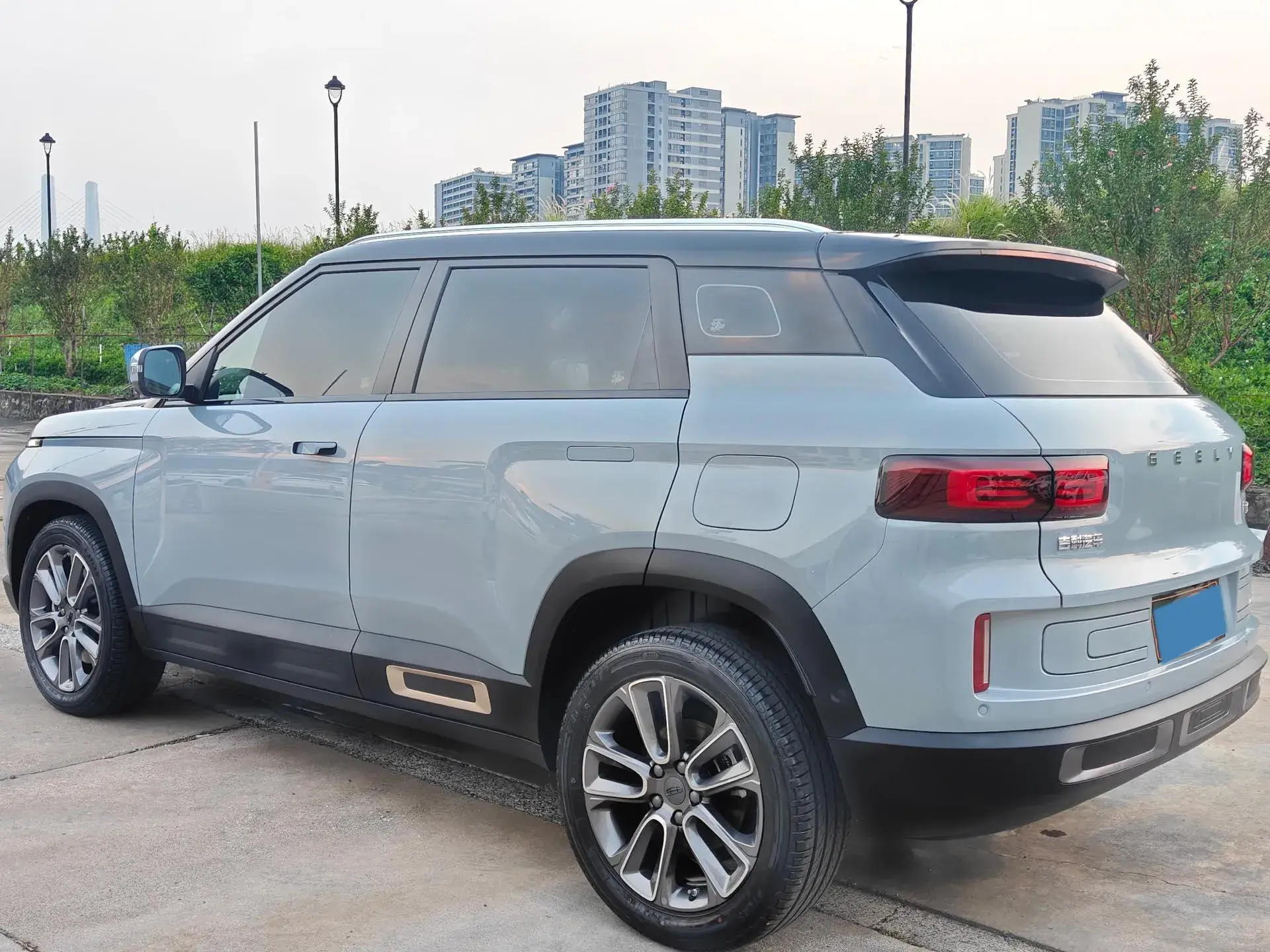 2020 GEELY ICON thumbnail 3