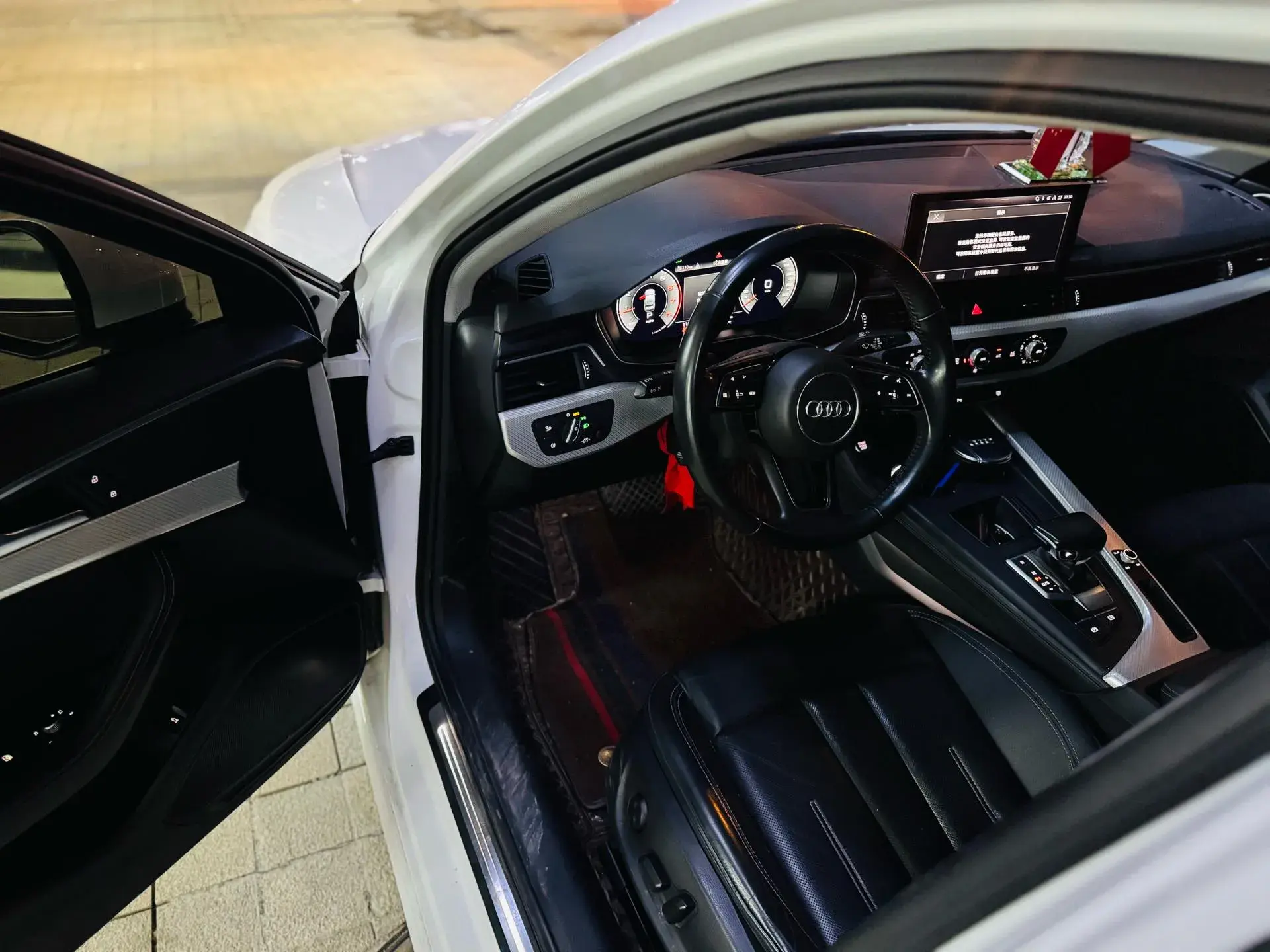 2022 AUDI A4L thumbnail 4