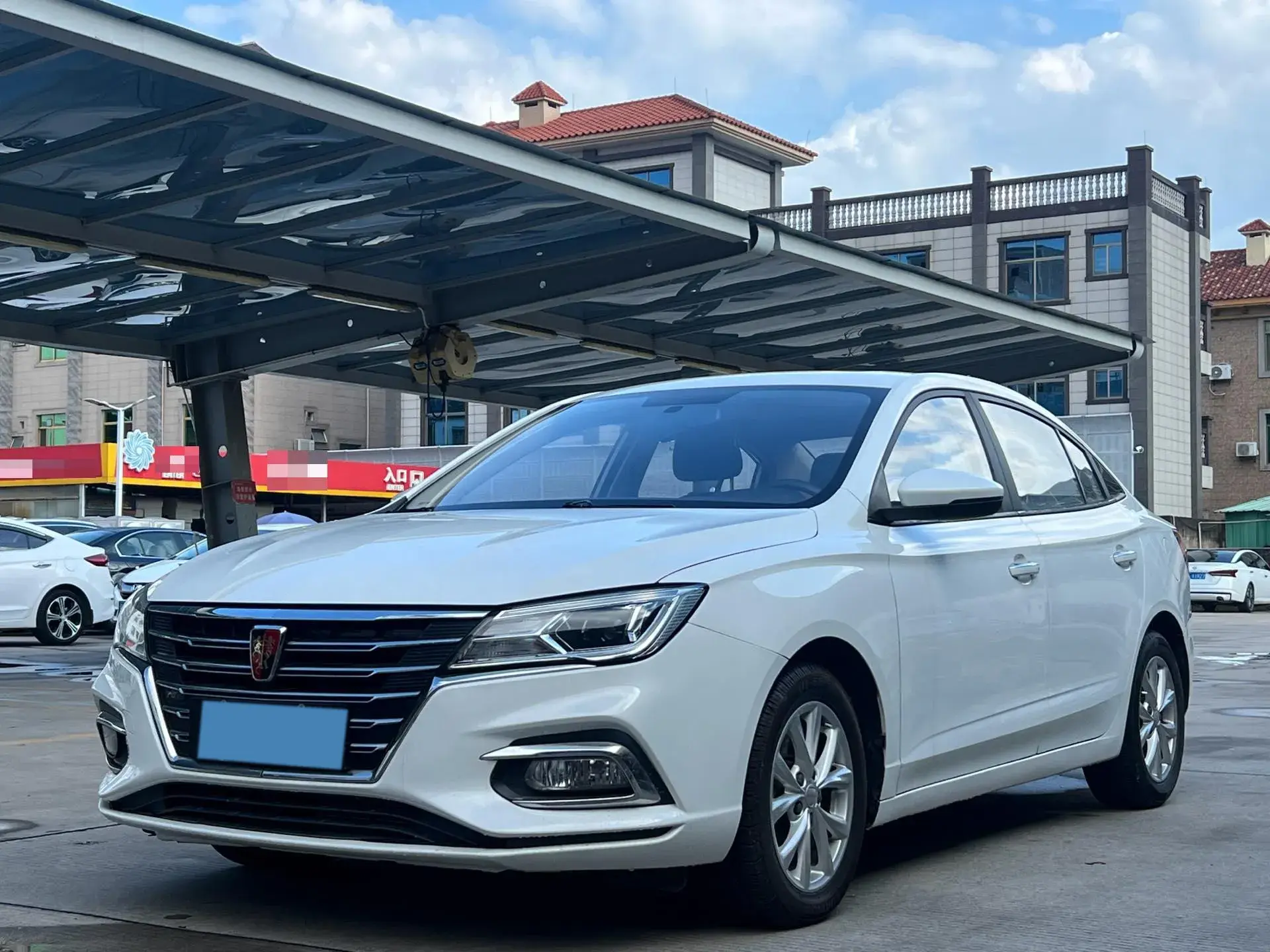 2021 ROEWE I5 view 1
