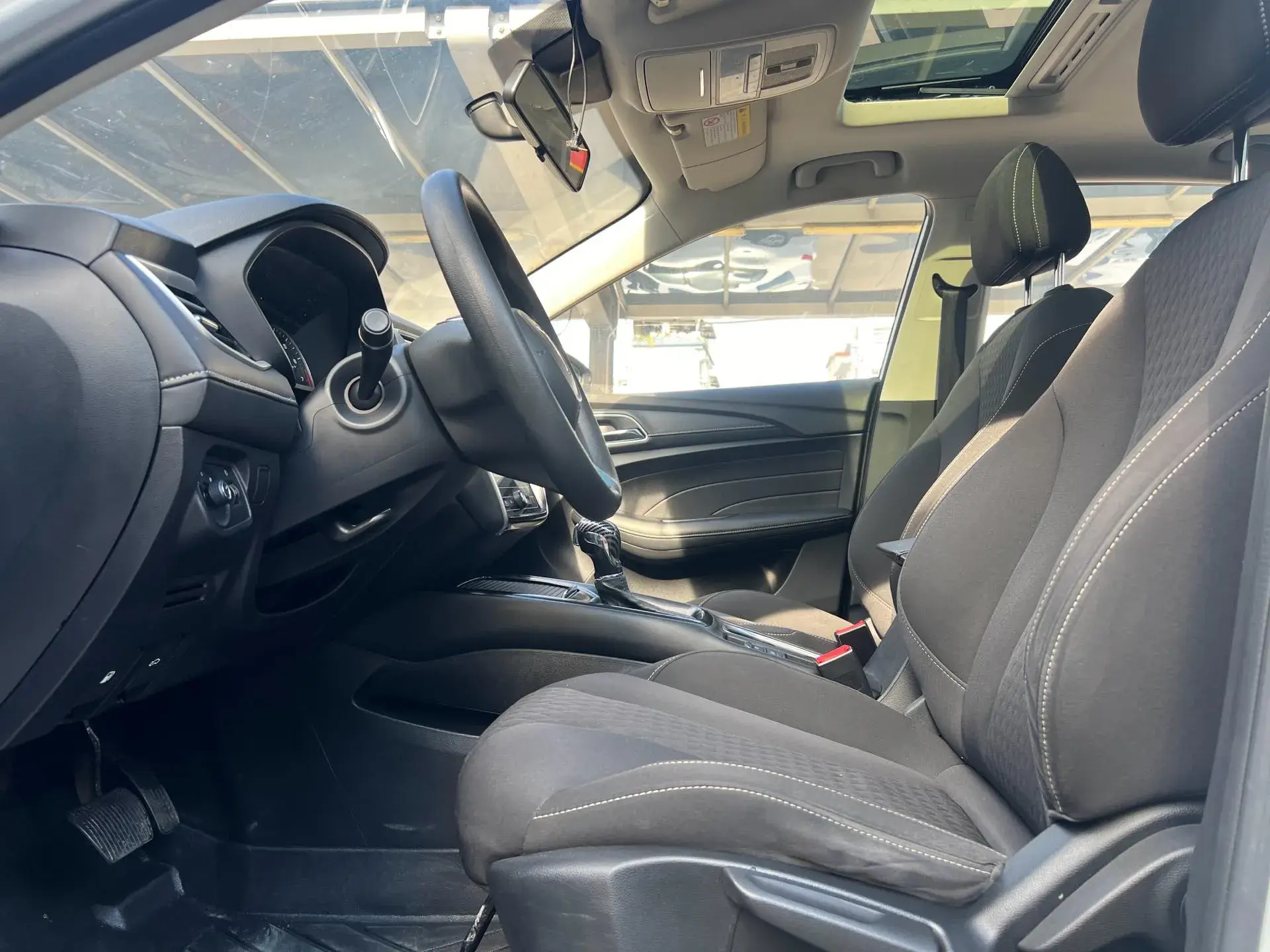 2021 ROEWE I5 thumbnail 3